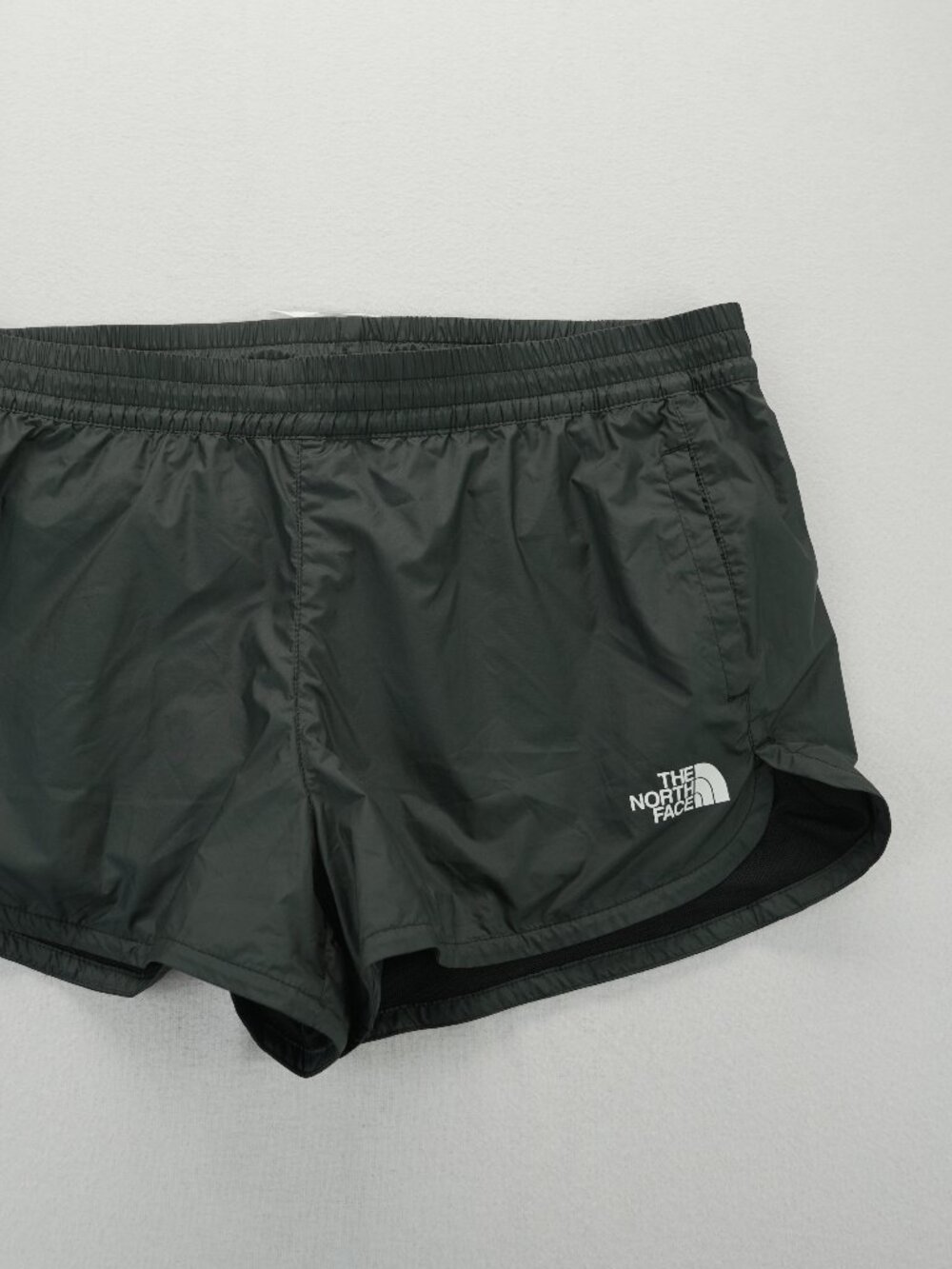 The North Face Women's XL Hydrenaline Pockets Shorts Black NWOT